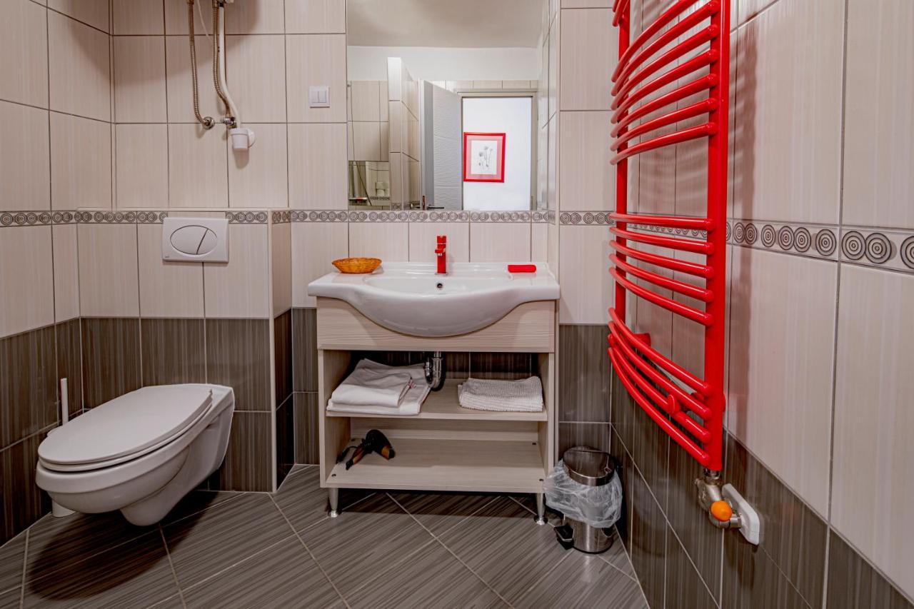 Riviéra Rooms Vendégszobák Mosonmagyaróvár Esterno foto